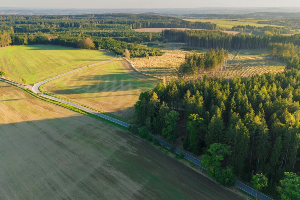 Błędna powierzchnia działki w księdze wieczystej - jak ją sprostować?